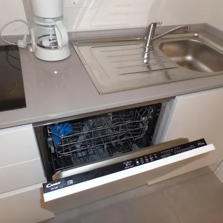 Brand-new Residential Complex With Shared Pool דירה ביביונה