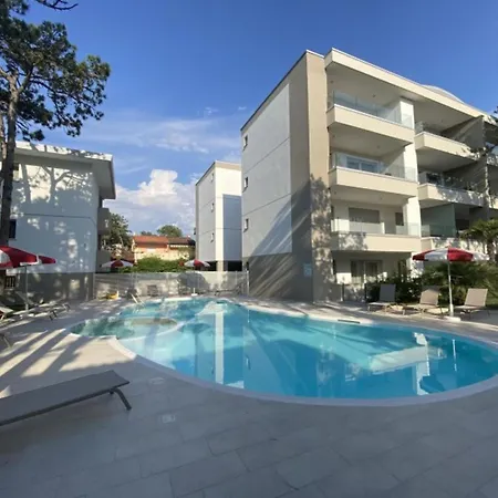 דירה Brand-new Residential Complex With Shared Pool *